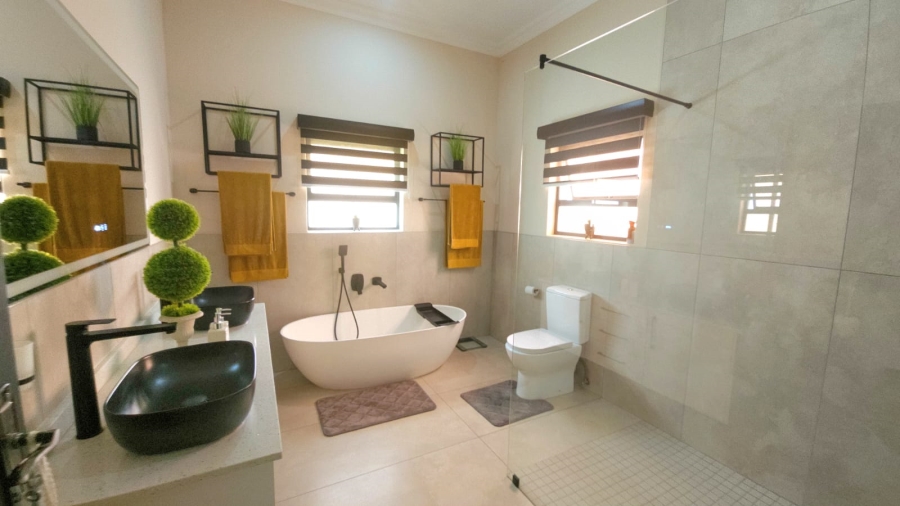 4 Bedroom Property for Sale in Landsmeer Residential Estate North West